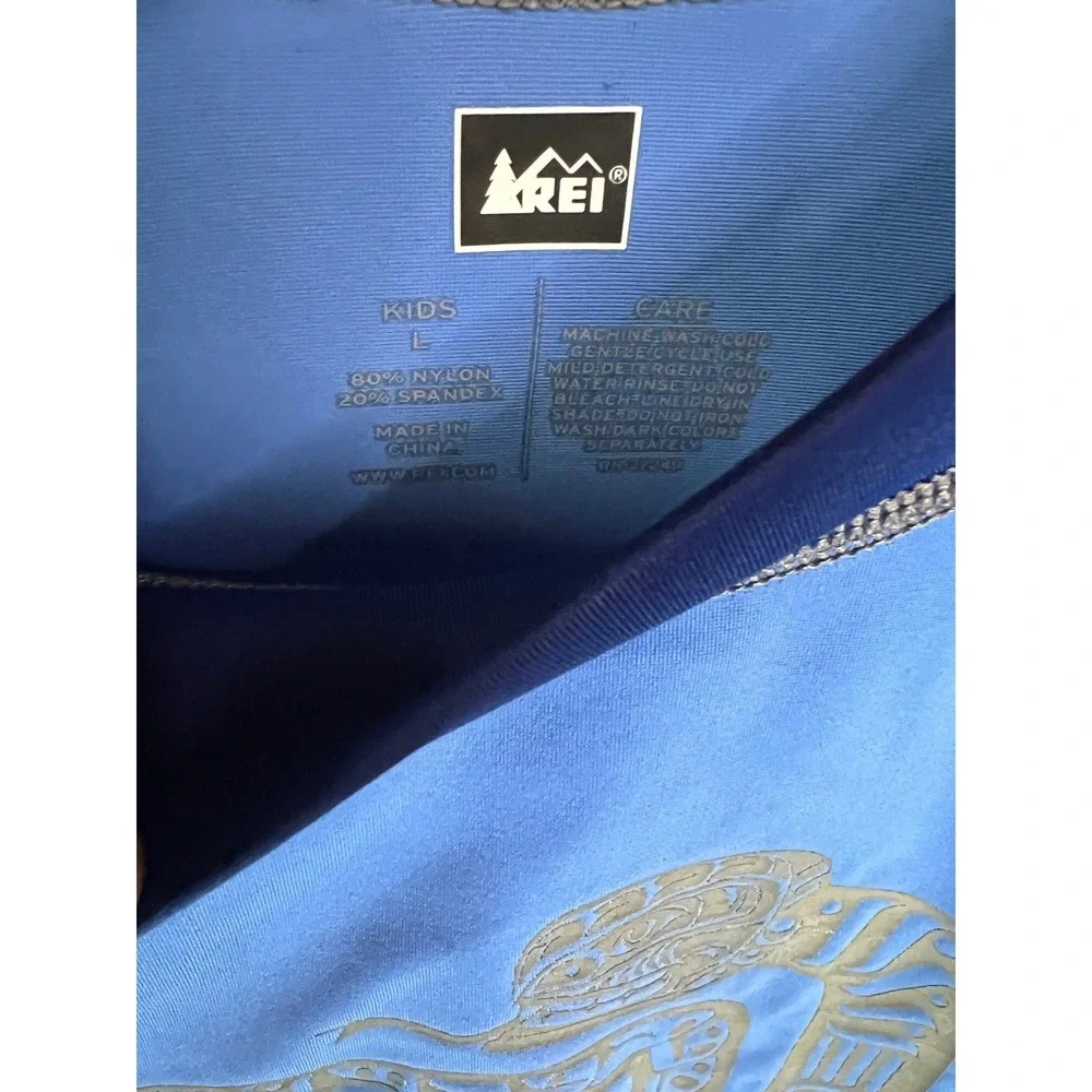 REI Kids Large‎ Blue Long Sleeve Rash Guard Swim Shirt Snake Graphic Mock Neck